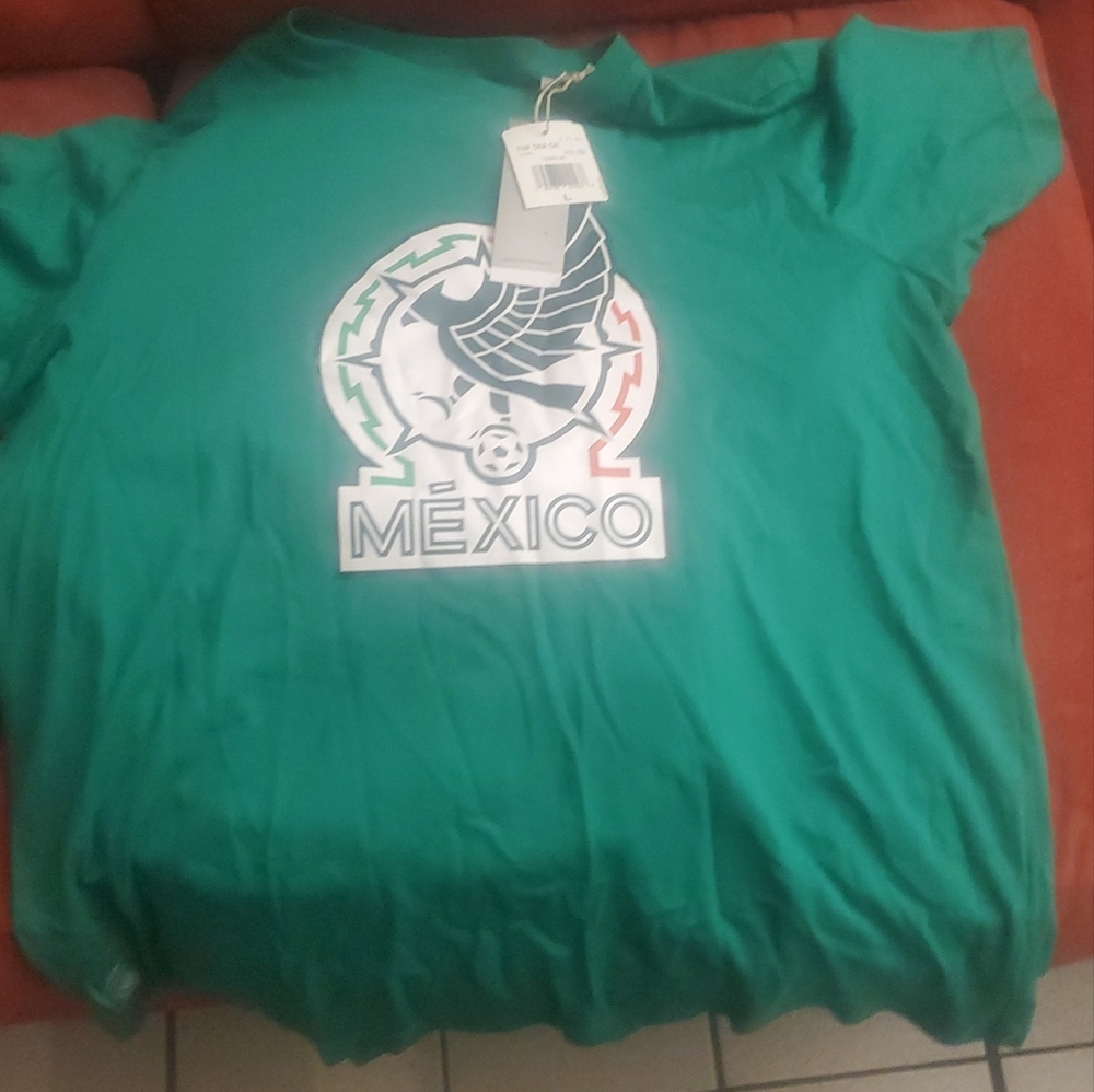 T shirt adidas